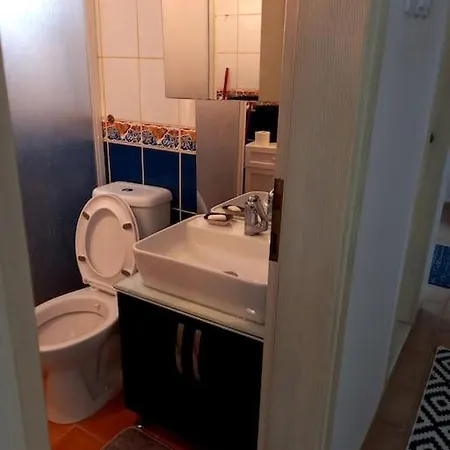 Myrixoss Apartment
